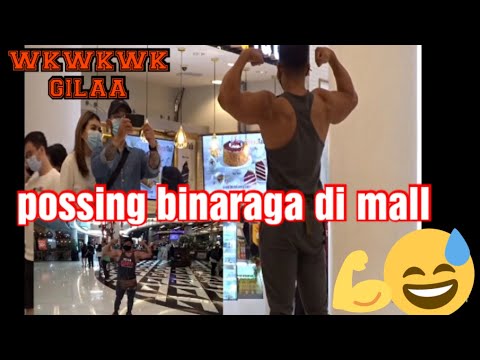 suruh-orang-gak-dikenal-vidioin-possing-binaraga-di-mall-wkwkwk-prank