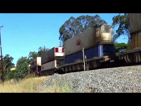 Two SCT Interstate Freighters, 1MP9 and 3PM9 as videoed within 35 mins of each other at MORANGUP.