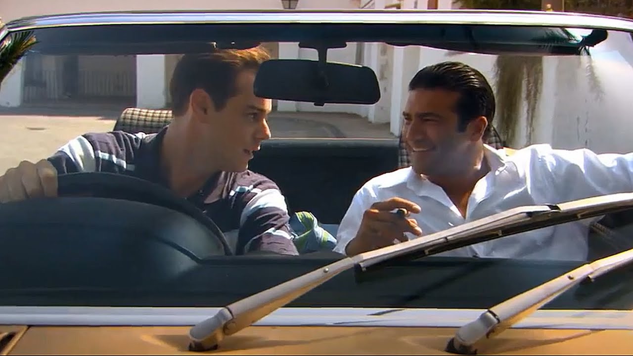 The Business (2005) - Frankie arrives in Spain