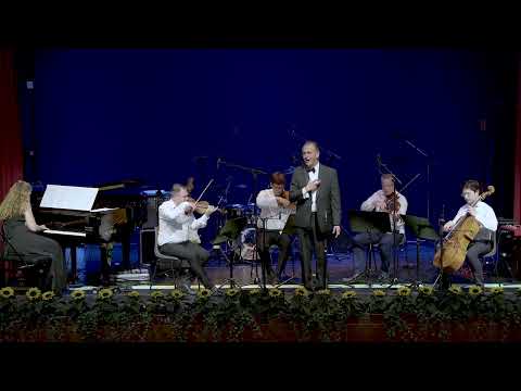 Stephen Chaundy sings "Waltz of My Heart" Ivor Novello ("The Dancing Years").