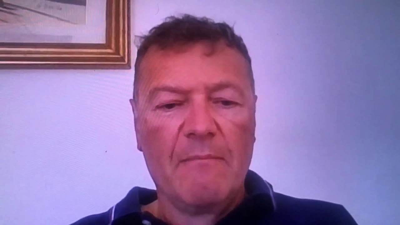 Watch Now Indossare la mascherina causa senso di soffocamento o mal di testa Indossare la mascherina causa senso di soffocamento o mal di testa