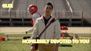 Glee-Hopelessly Devoted To you (Lyrics/Letra)