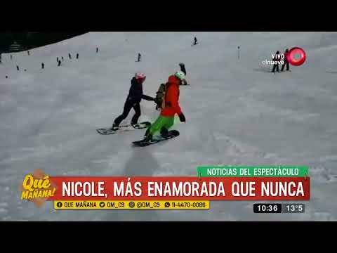 Nicole Neumann in Bariloche with her daughters and boyfriend