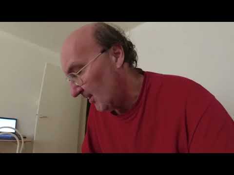 MongoTV_12800 - FLY - Del 633 - Gammel Billig Defekt Vandfly Som Trimaran Sejlbåd Fly Bolig