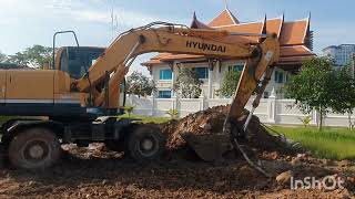 Tractor supply and evskaveter #excavator #xcavator