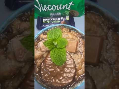 Would you try this #cadbury Mint Crisp & Viscount #mugcake ?…🤤