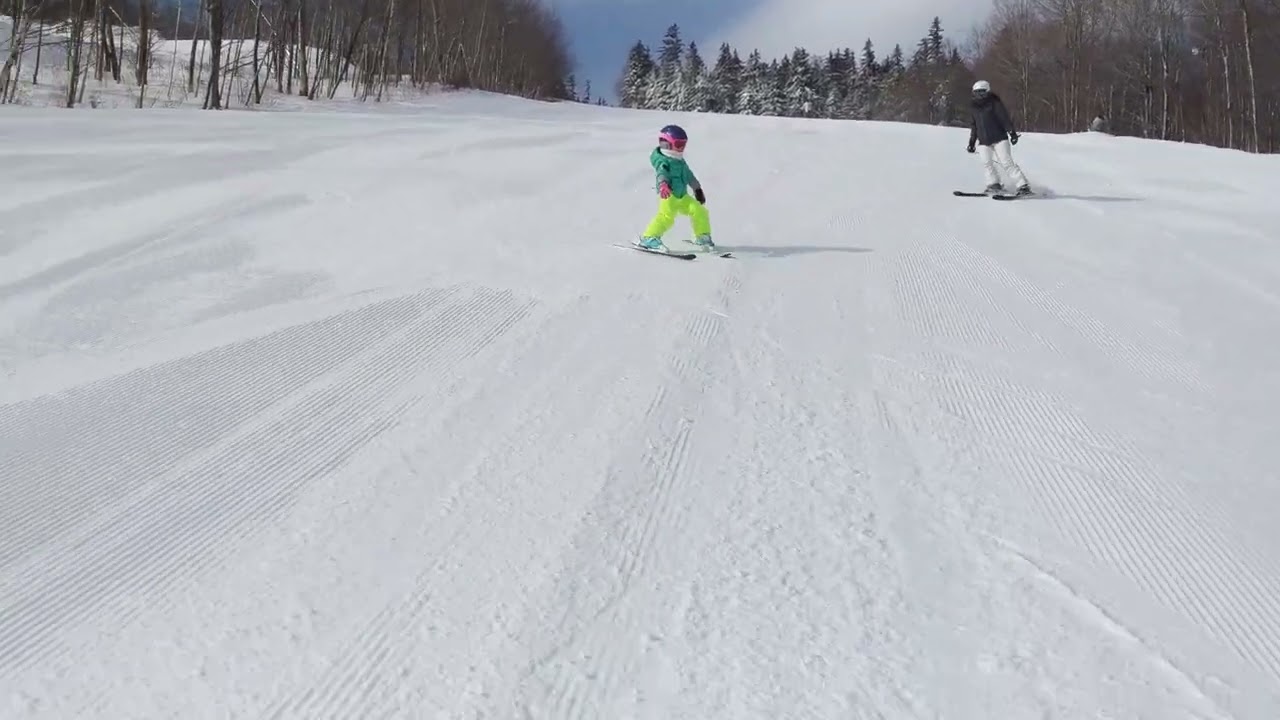 4 year old ski turning Crawl, Walk, Ski