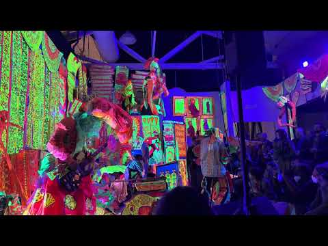 Caroliner Rainbow Unruly Twists In Odible Brewes Cloth  at Pretty Gritty 11-14-25