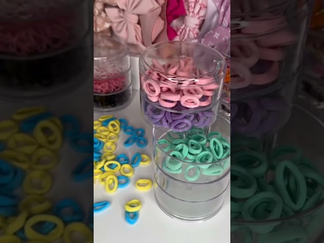 Vídeo relacionado con Organizador De Accesorios para El Cabello, Bonita Caja De Joyería Portátil, Joyero para Niños Y Niñas, para Cintas Y Elásticas De Pelo