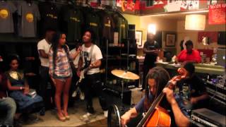 Atone The Priest - Not Waiting (Live @ Moods Music)