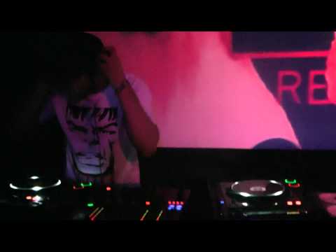 The Teknoist @ Fucking Bastards vs TNI [ZURICH 05/05/12]