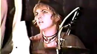 Music video thumbnail preview for 7 Year Bitch -  Knot ( live 1993 ) by 7 Year Bitch