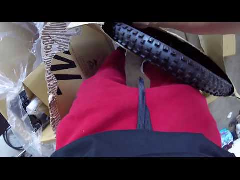 New bike day! 2019 Commencal Meta AM 29 Essential Unboxing