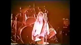 Foo Fighters - Gas Chamber 1996 (Soundboard) Concert Hall