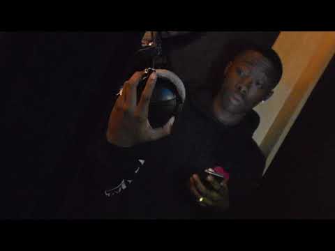 VENECII ARTIST WORKSHOP (J3 & IZZY)