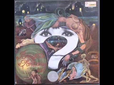 Videoclip de Il se passe des choses — Brigitte Fontaine
