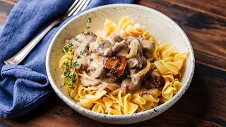 Chicken Stroganoff - The Incredibly EASY and Creamy One Pan Chicken Dish