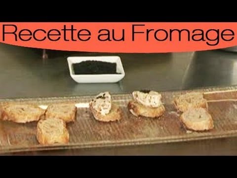 Concocter une tartine de fromage aux lardons