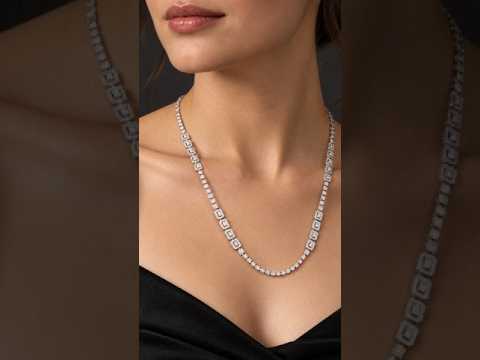 Elegant Diamond-Link Necklace - Sophisticated Luxury video 2