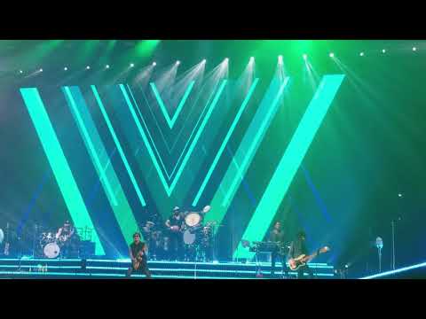 Enrique Iglesias - Escape - Pitbull World Tour 2017 Philadelphia 10/13/17