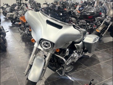 2015 Harley-Davidson Street Glide Special