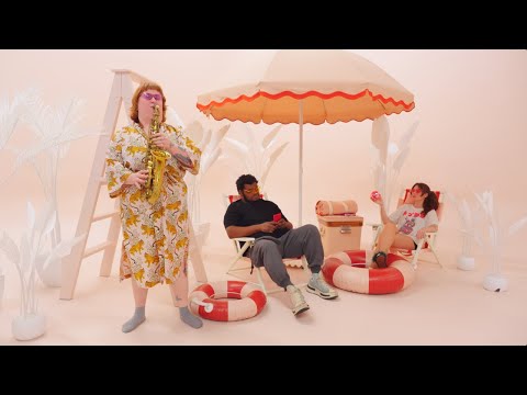 Bad Snacks - 'show me how u do it!' feat. Nicole McCabe (official music video)