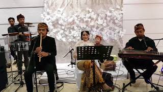 Download lagu Dilangit Bandung Bulan Keur Mayung mp3