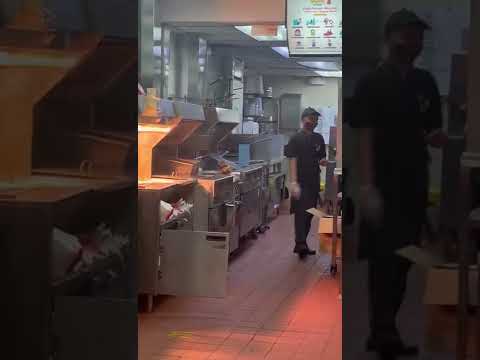 Huge Rat Runs Through McDonalds Kitchen