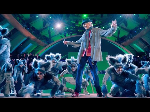 Jeremy Irons - "Be Prepared" | The Lion King At The Hollywood Bowl