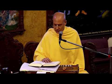 Festival - Radhastami - Morning Class by Radhanath Swami at ISKCON Chowpatty