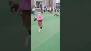 preview picture of video 'Raisya on trip masjid islamic center indramayu'