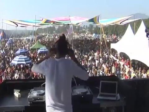Undercover @ Fantastic Festival 2015 by Ommix Mexico