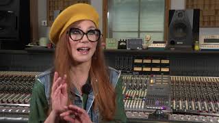 Full length interview with Tori Amos