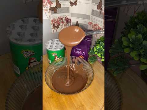Trying Chocolate + Pringles viral trend!!