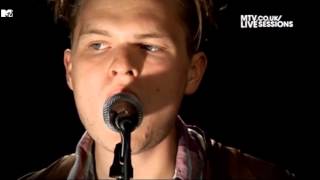 Grizzly Bear - Two Weeks Live on MTVuk (Amazing ! )