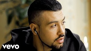 Mondo Marcio - A Denti Stretti (Video Ufficiale)