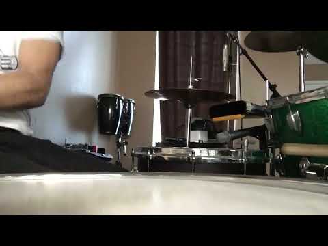 Brian Tichy playing a “Hot For Teacher” snippet on a 1980 Tama Rosewood 6.5x14 snare