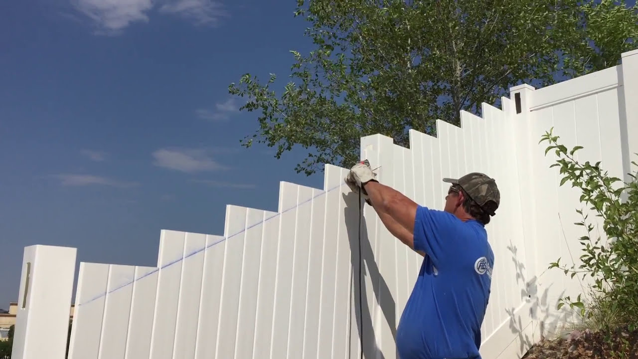Quick & Easy Vinyl Fence Setup On Steep Hills: Start To Finish DIY Tutorial!