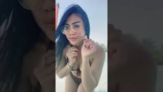 Cewek Cantik pakai Bikini # Shorts
