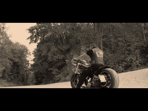 Punk 'n Proll - Benzin im Blut (Musikvideo)