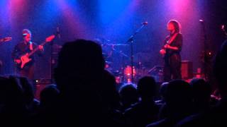 CATE LE BON - "I CAN'T HELP YOU"