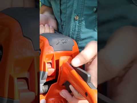 How to Start Husqvarna 550xp Mark 2 #husqvarna #chainsaws #shorts