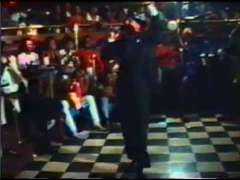 MC Strait (Wayne Wilcox) doing Bust-a-Move