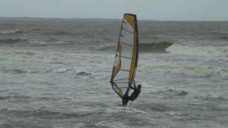 preview picture of video 'Funboard44 Windsurf : 23 octobre 2010 Saint Brévin Le Pointeau avec les Funboarders44'