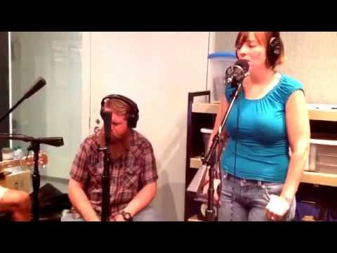 SUNRISE SESSIONS:  Amanda Raye accompanied by Liam Shelton and Randy Reeves on Hunter at Sunrise