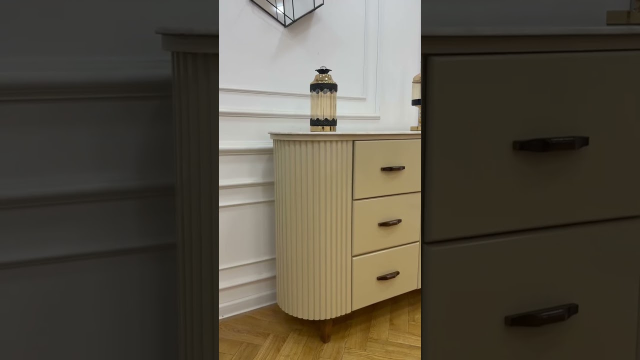 Villa Sita – Model L Sofa Showcase