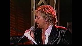 Rod Stewart, (I Know) I&#39;m Losing You,  live on the Tonight Show (1995)