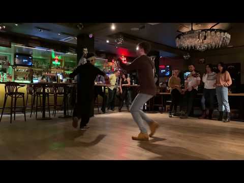 Танцевальный батл в баре "Дорогая, я перезвоню". Let's Get Loud  Jennifer Lopez