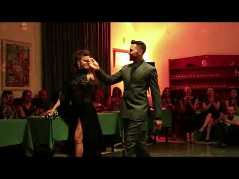 Agostina Tarchini y David Samaniego - Uno - Goyeneche y Pontier