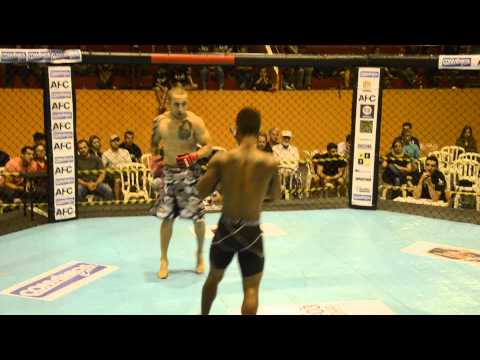 AFC #03 - Kelvyn Murillo vs Flávio Baiano (No-Contest) - Chute acidental